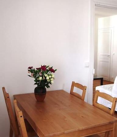 Le 105 Bis Eiffel Bed & Breakfast ปารีส ภายนอก รูปภาพ